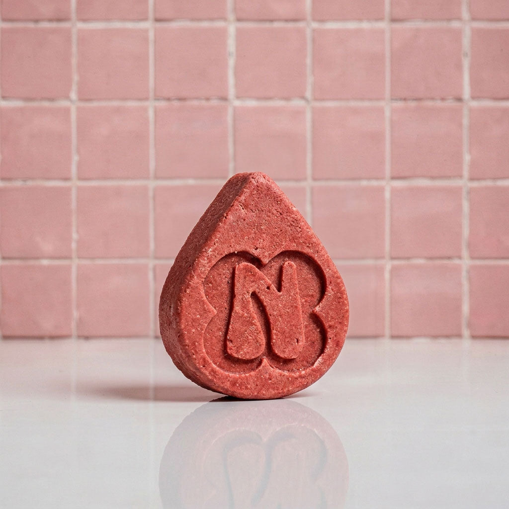 Red Earth Reset shampoo bar for dry hair repair and shine handmade in New Zealand by Norilum